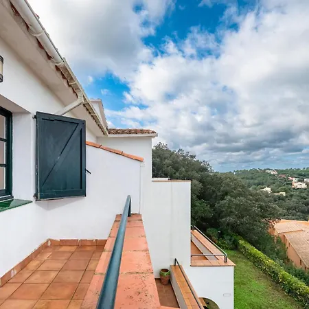 B-50 5 Pax Apartment Begur